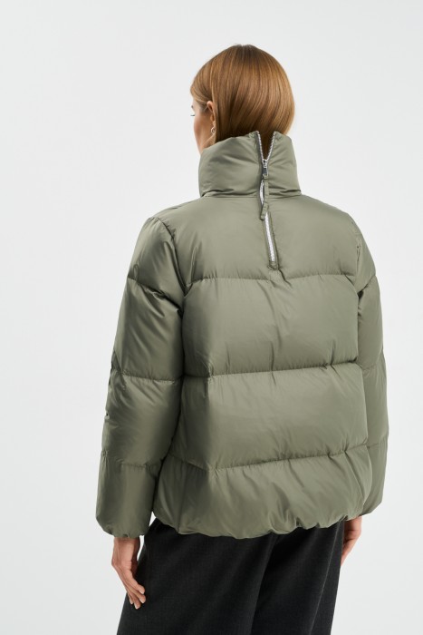 пуховик стеганый по цене 6520 руб вид справа