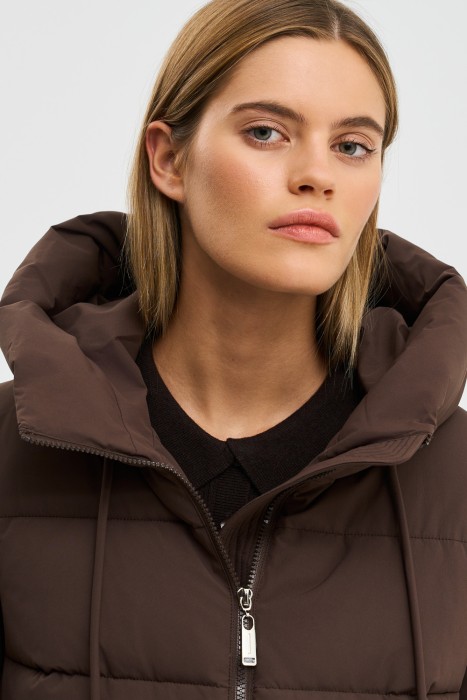 пуховик стеганый из россии вид сбоку