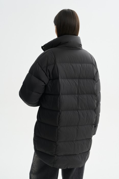 пуховик по цене 6190 руб вид справа