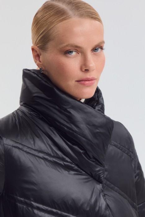 пуховик из россии вид сбоку