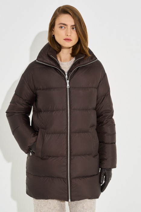 пуховик от бренда снежная королева вид слева