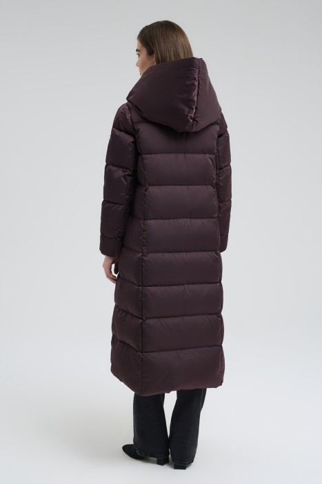 пуховое пальто с капюшоном по цене 17040 руб вид справа