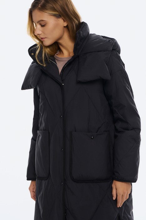 пуховое пальто с капюшоном по цене 5650 руб вид справа