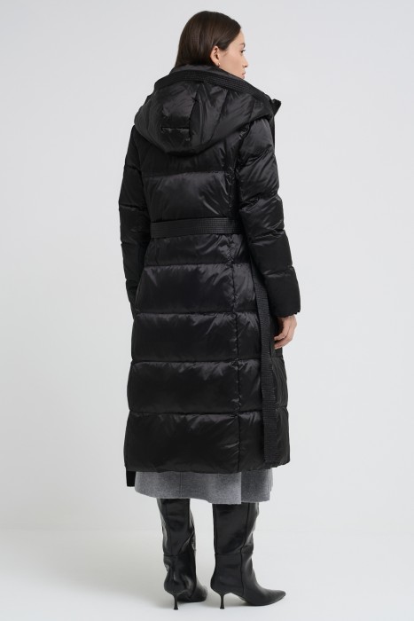 пуховое пальто с капюшоном по цене 6090 руб вид справа