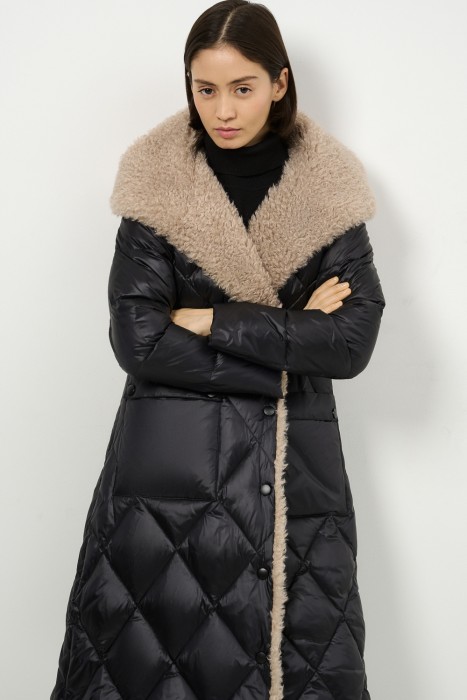 пуховое пальто с отделкой меховой тканью от бренда снежная королева вид слева