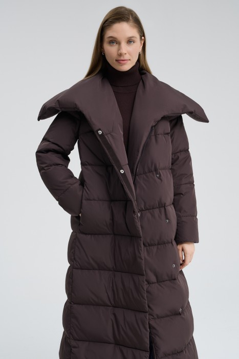 пуховое пальто от бренда снежная королева вид слева