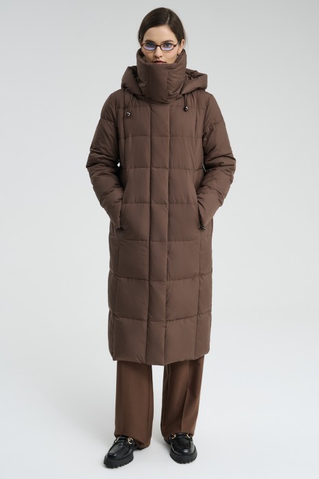 пуховое пальто от бренда снежная королева вид слева