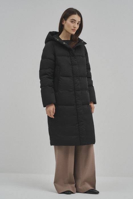 пуховое пальто от бренда снежная королева вид слева