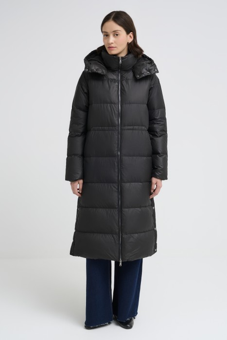 пуховое пальто от бренда снежная королева вид слева