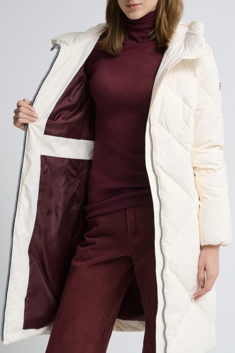 пуховое пальто из россии вид сбоку