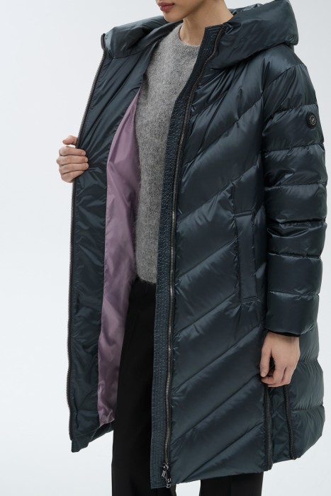 пуховое пальто из россии вид сбоку