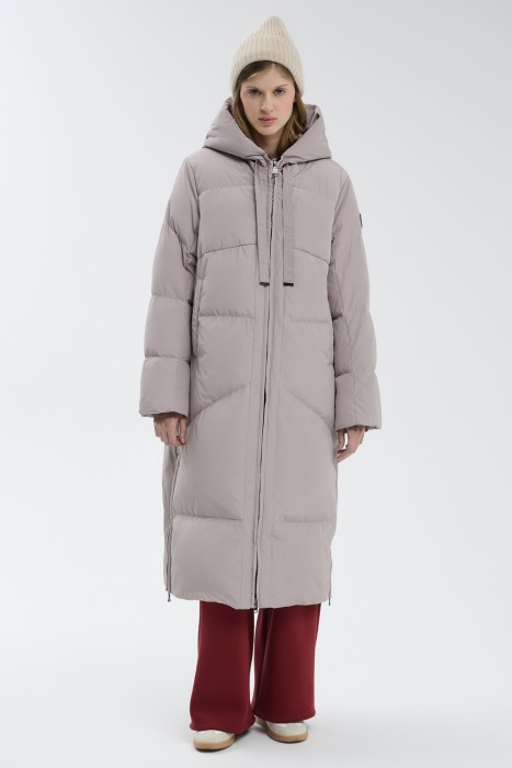 пуховое пальто от бренда снежная королева вид слева