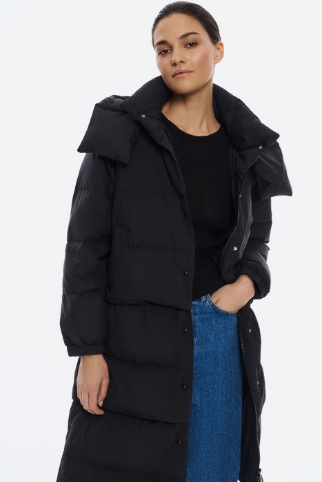 пуховое пальто от бренда снежная королева вид слева