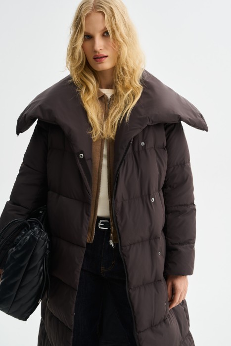 пуховое пальто из россии вид сбоку