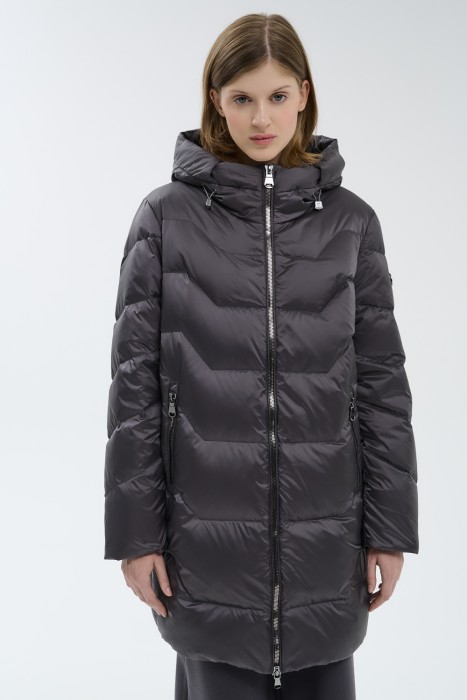 пуховое пальто от бренда снежная королева вид слева