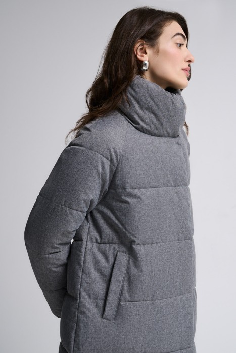 пуховое пальто от бренда снежная королева вид слева