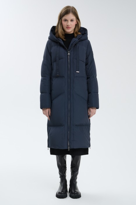 пуховое пальто от бренда снежная королева вид слева