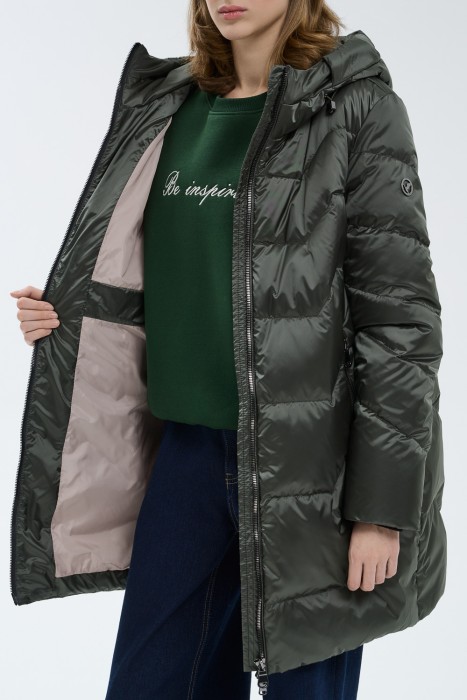 пуховое пальто из россии вид сбоку