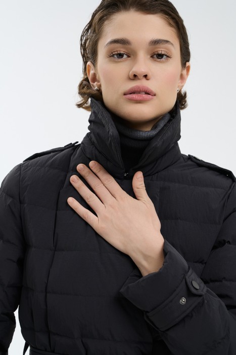 пуховое пальто из россии вид сбоку