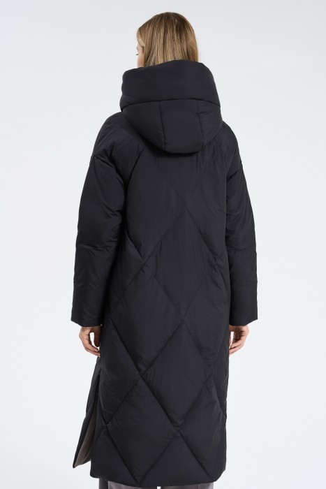 пуховое пальто по цене 5340 руб вид справа