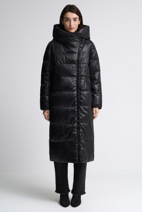 пуховое пальто от бренда снежная королева вид слева