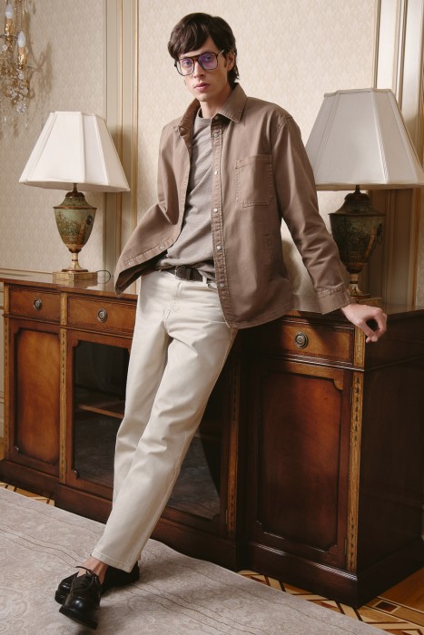 рубашка из денима от бренда снежная королева вид слева