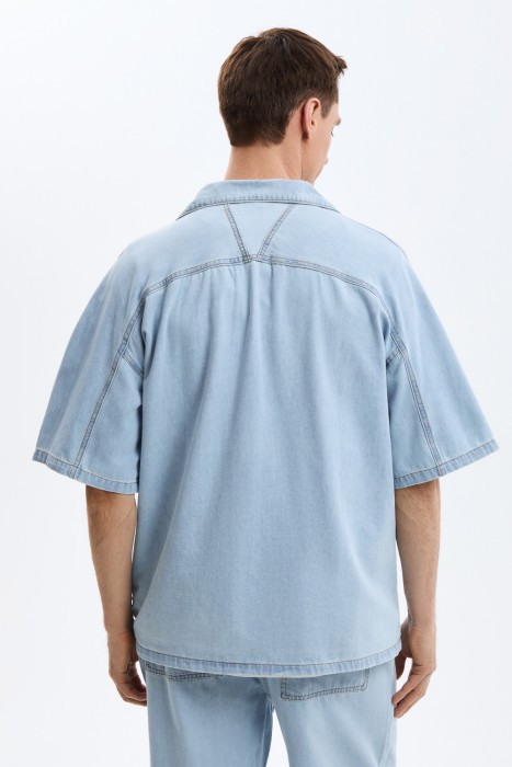 рубашка из денима по цене 3320 руб вид справа