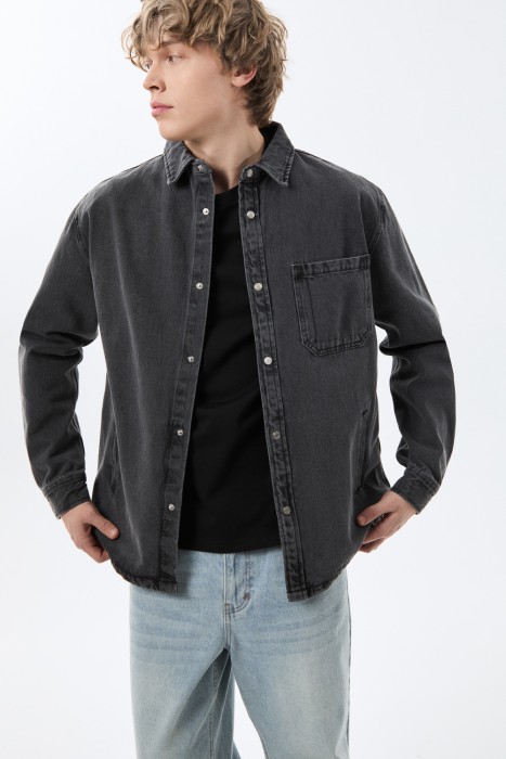 рубашка из денима от бренда снежная королева вид слева