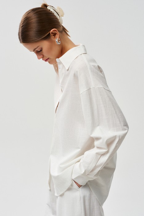 рубашка из фактурного хлопка от бренда снежная королева вид слева