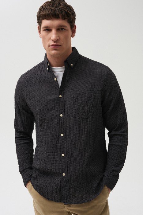 рубашка из фактурной ткани по цене 1890 руб вид справа