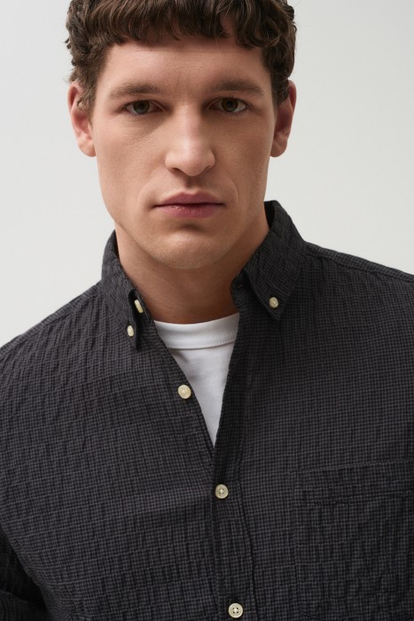 рубашка из фактурной ткани из россии вид сбоку
