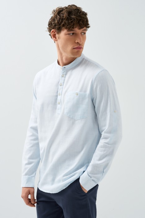 рубашка из хлопка и льна от бренда снежная королева вид слева