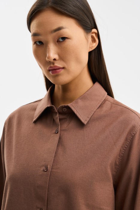 рубашка из хлопка и льна из россии вид сбоку