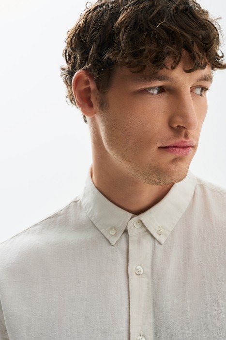 рубашка из хлопка и льна от бренда снежная королева вид слева