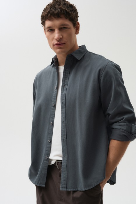 рубашка из хлопка и льна от бренда снежная королева вид слева