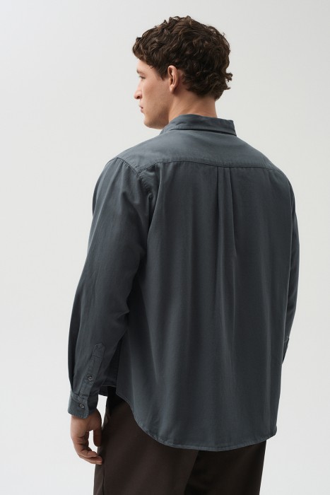 рубашка из хлопка и льна по цене 1890 руб вид справа