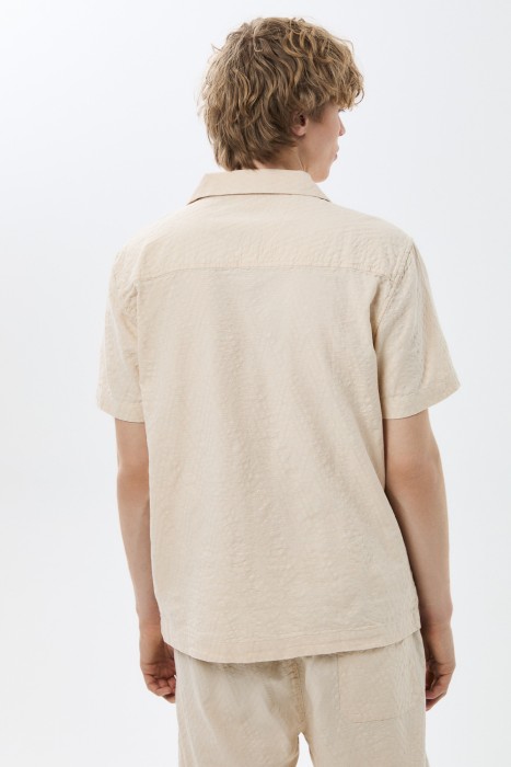 рубашка из хлопка по цене 2680 руб вид справа