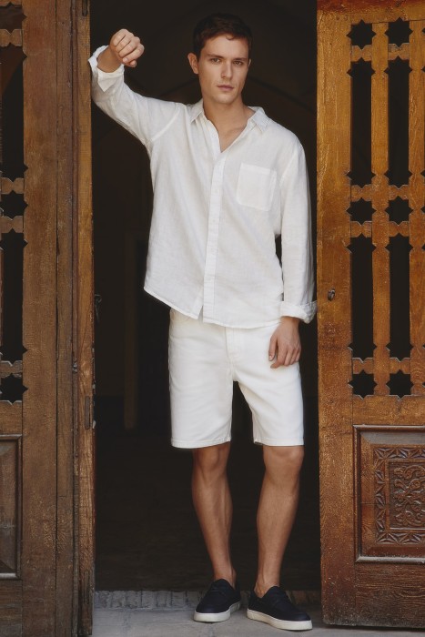 рубашка изо льна от бренда снежная королева вид слева