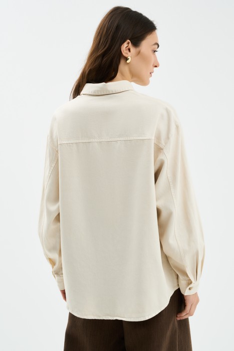 рубашка оверсайз по цене 2110 руб вид справа