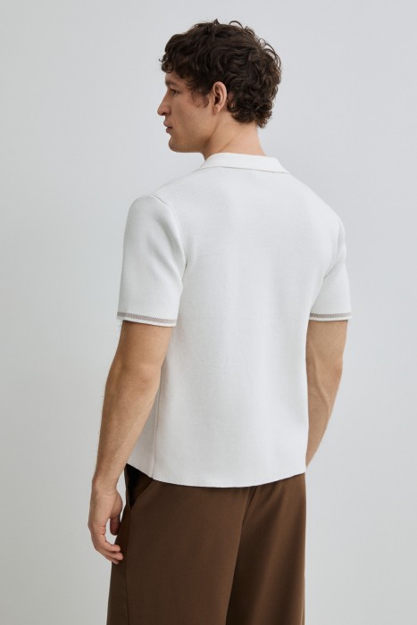 рубашка-поло по цене 2340 руб вид справа