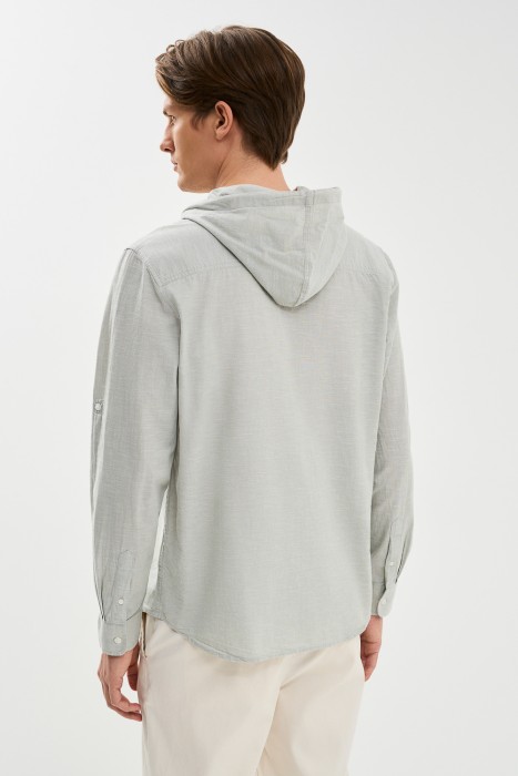 рубашка с капюшоном по цене 1290 руб вид справа