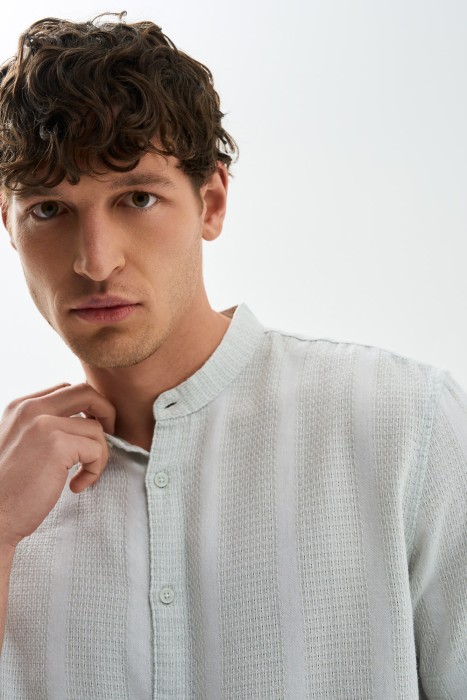 рубашка с короткими рукавами от бренда снежная королева вид слева