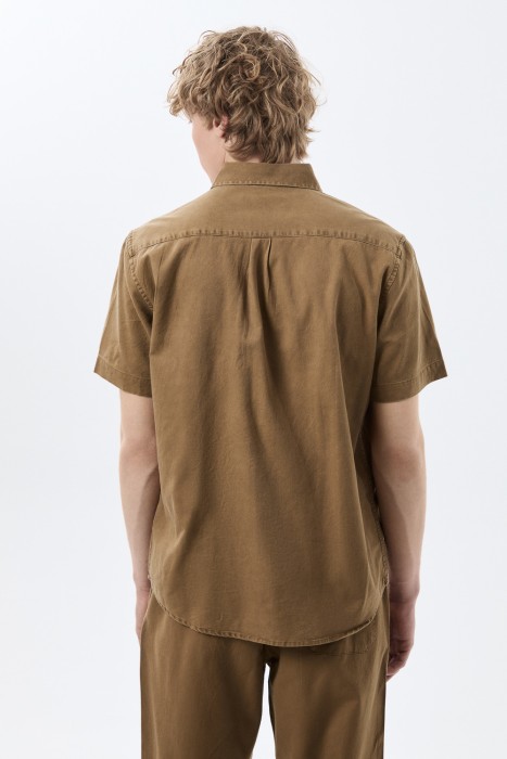 рубашка с короткими рукавами по цене 2680 руб вид справа