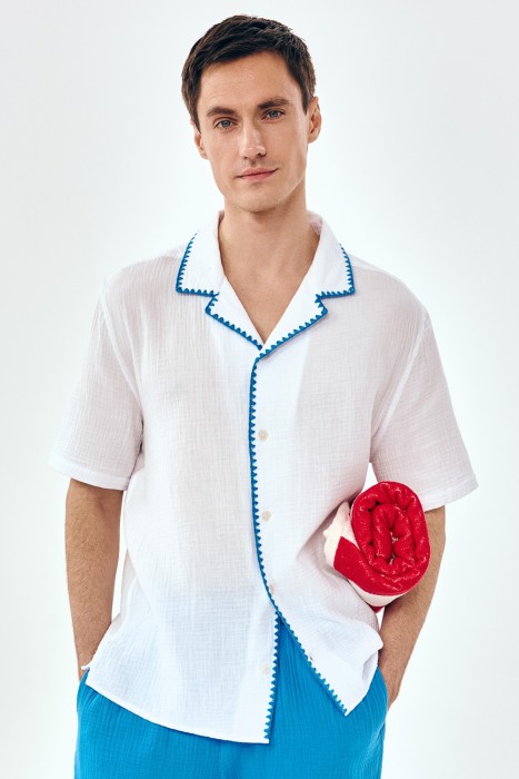 рубашка с короткими рукавами от бренда снежная королева вид слева