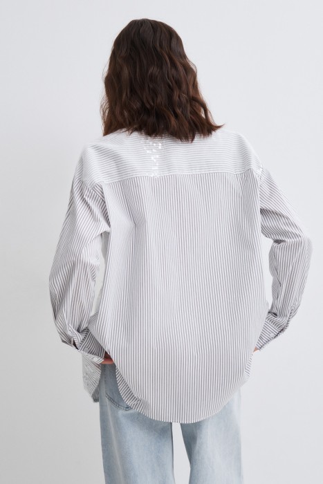 рубашка с пайетками по цене 3060 руб вид справа