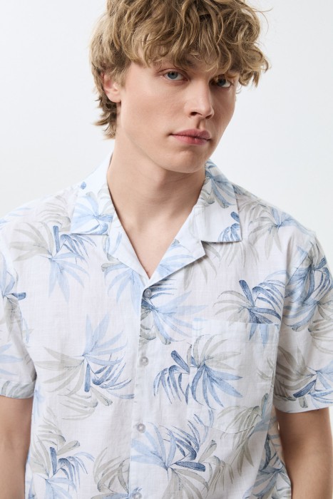 рубашка с принтом от бренда снежная королева вид слева