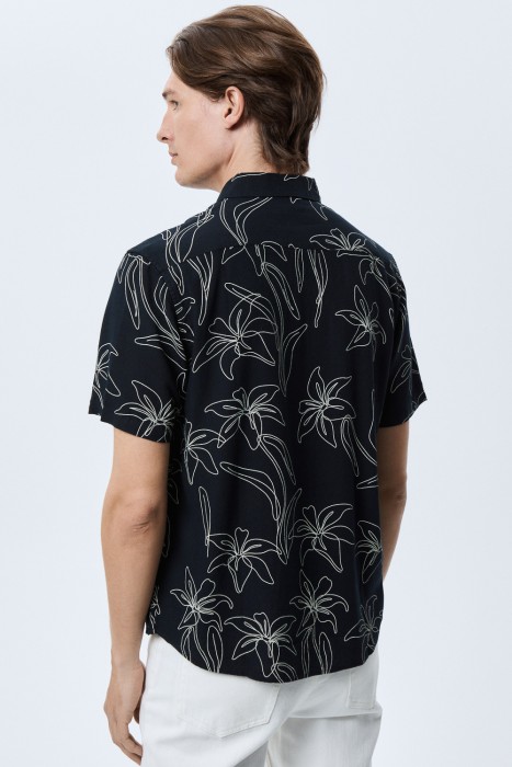 рубашка с принтом по цене 2340 руб вид справа