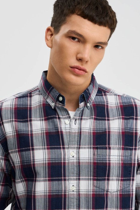 рубашка в клетку из россии вид сбоку