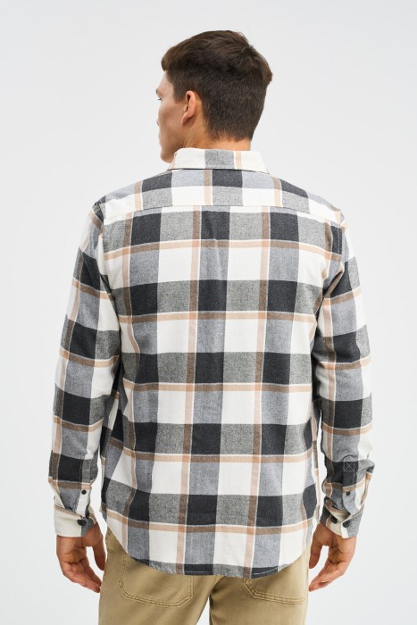 рубашка в клетку по цене 1440 руб вид справа