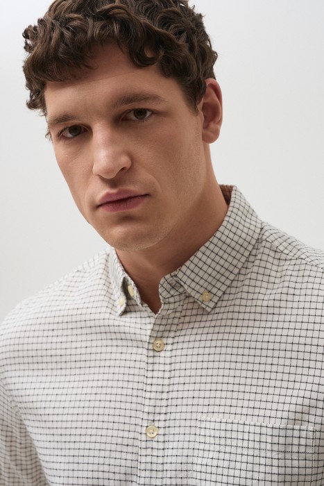 рубашка в клетку из россии вид сбоку